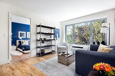 180 Franklin Avenue, #221