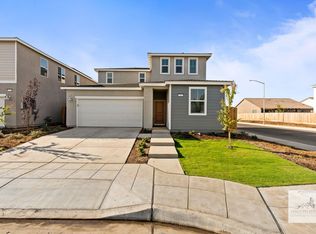 7153 E Homan Ave, Fresno, CA 93737