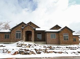 3939 S Woodline Dr, Holladay, UT 84124