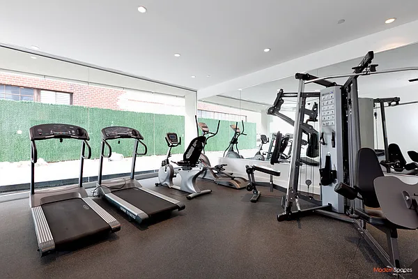 Sold by Modern Spaces | media 10