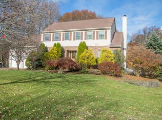12 Arundel Road, Pompton Plains, NJ 07444