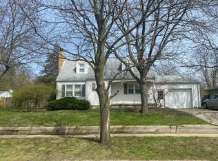 1018 Ada St, Owosso, MI 48867