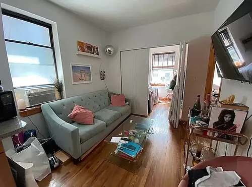 540 E 5th St #8 Photo 1