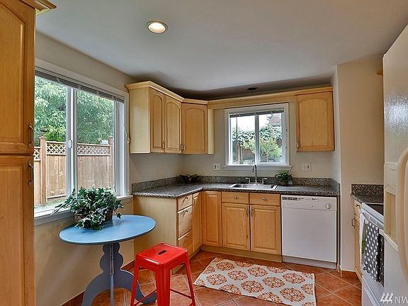 5th image of 15119 40th Ave W #B