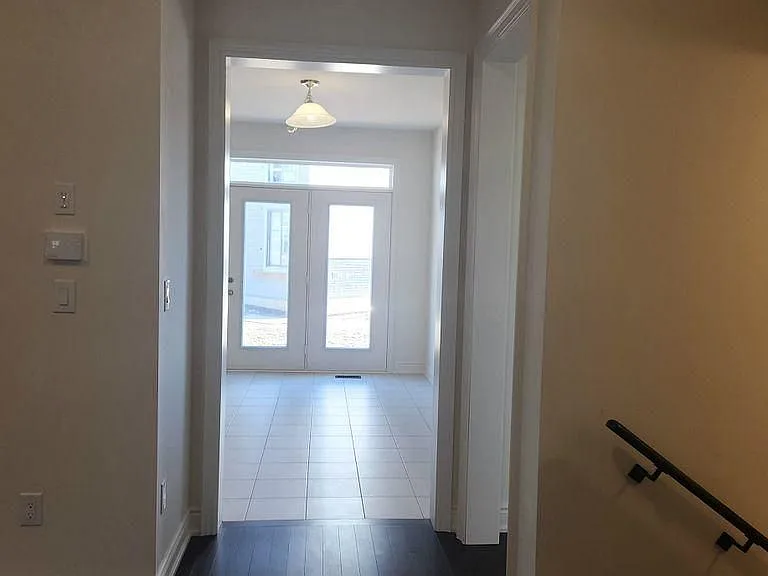 172 Bloomfield Cres — Photo 5
