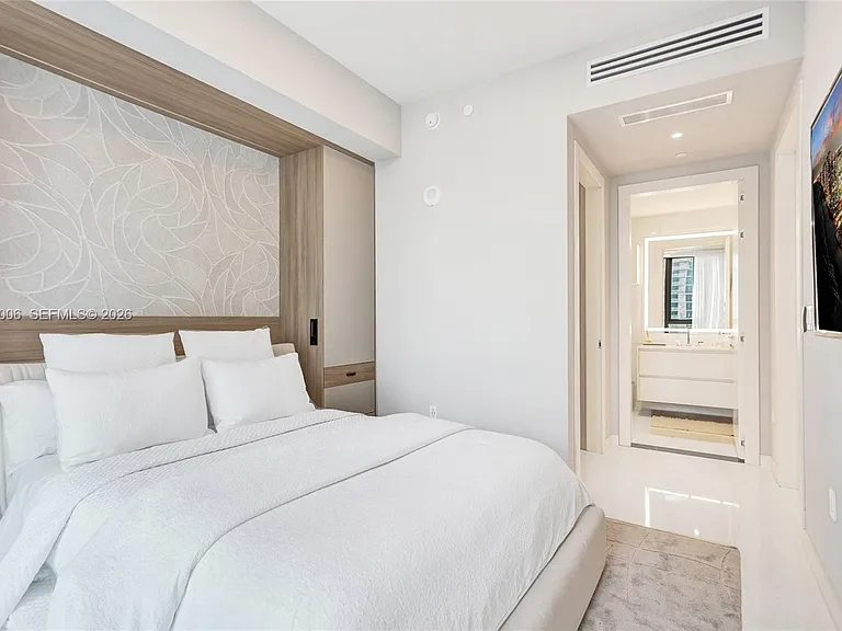 300 Biscayne Boulevard Way #1808W — Photo 28