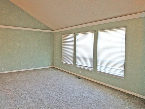 3rd image of 2825 Norcrest Ct