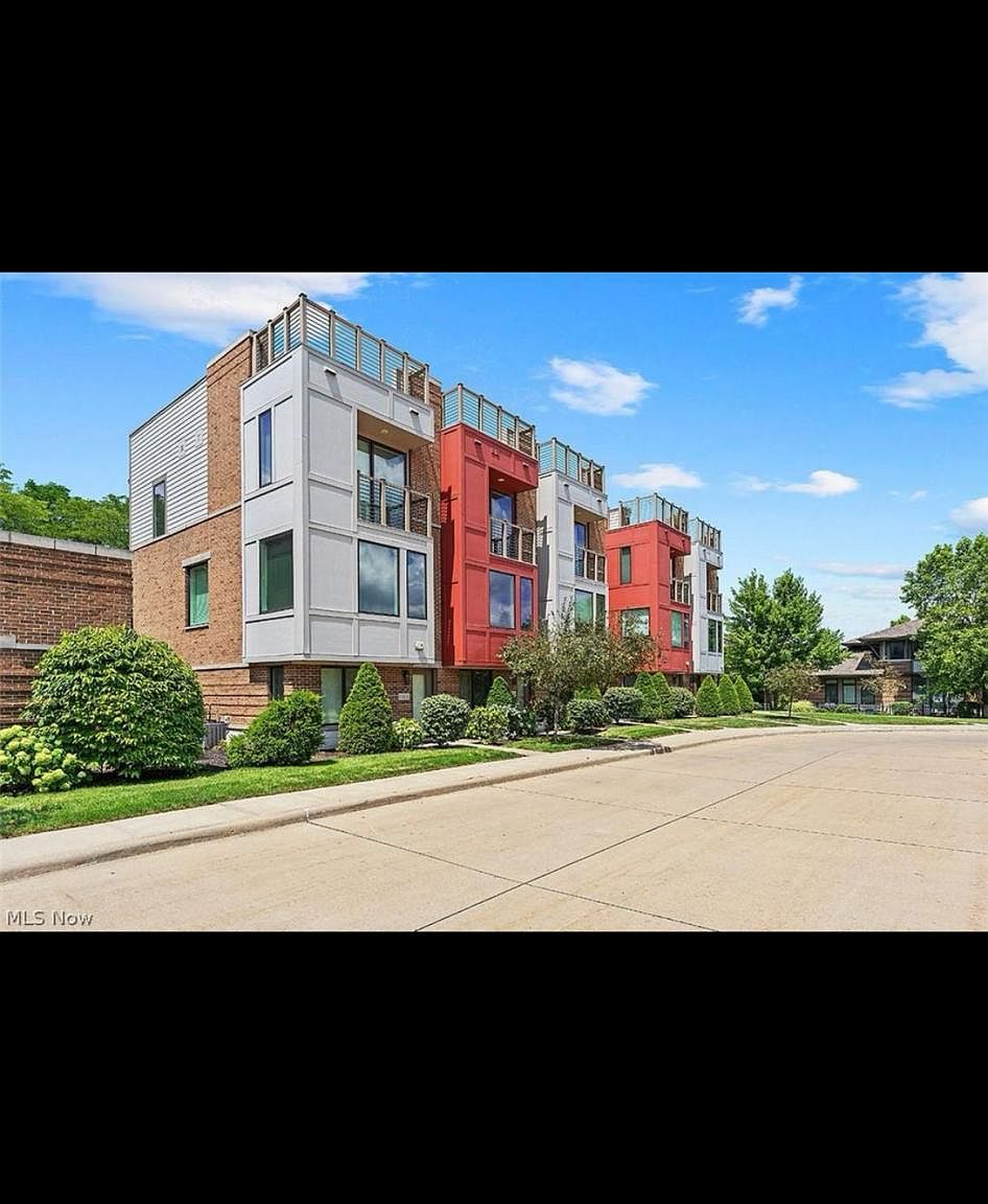 1416 Copper Trce, Cleveland, OH 44118 | Zillow