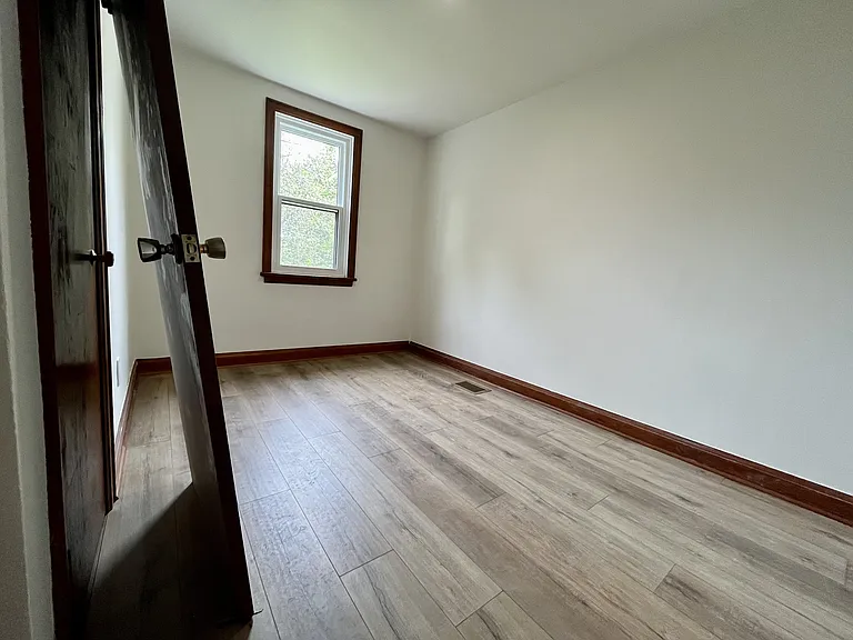 34 Hodge St — Photo 9