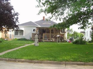 403 Broad St, Tarkio, MO 64491