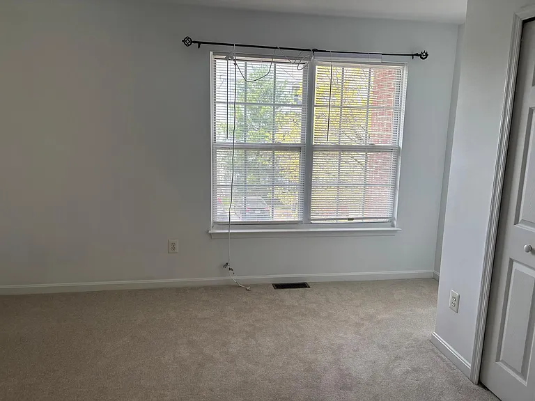 2489 Quick St #102 — Photo 19