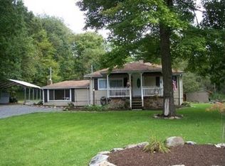 1706 Cranberry Rockland Rd, Kennerdell, PA 16374
