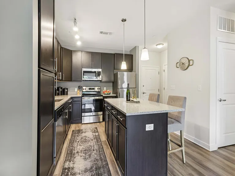 The Ashby at South Hills Village Station — Photo 11