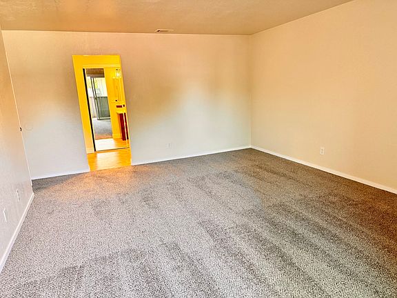 4th image of 6368 Porterfield Ct