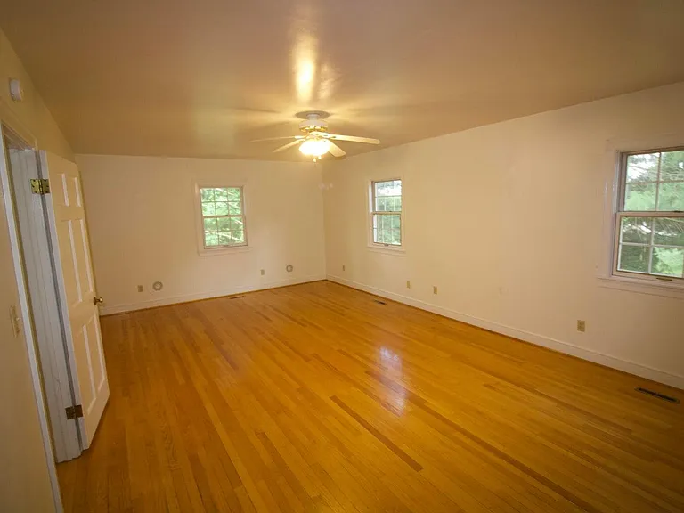 1502 Electric Rd SW — Photo 13