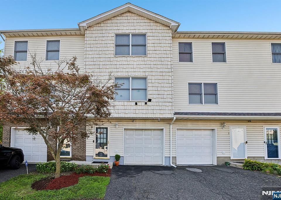 1st image of 274 Garibaldi Ave APT 2