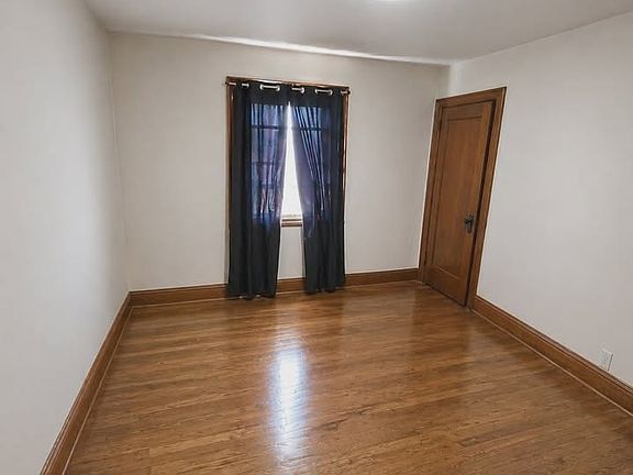 4th image of 370 Scott St #3A