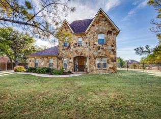 102 Northview Dr, Fate, TX 75189