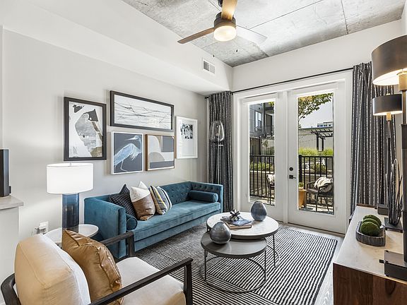 3rd image of 509 N Mangum St #232