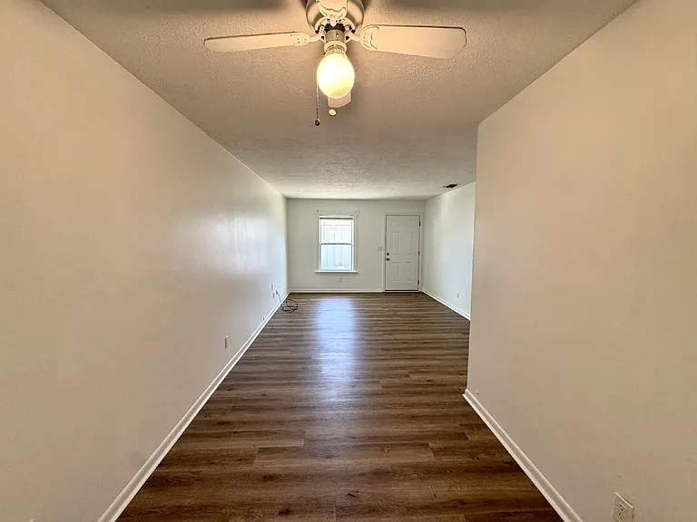 1501 Chestnut Ave #F — Photo 2