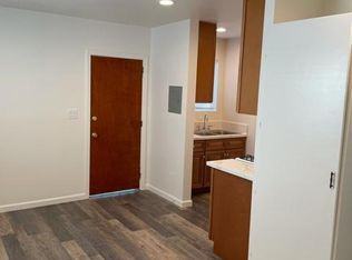 2504 E 15th St #B, Long Beach, CA 90804