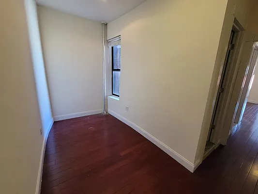 Rented by Gold & Appel Realty Corp | media 5