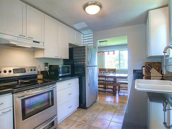 5th image of 6719 183rd St SW