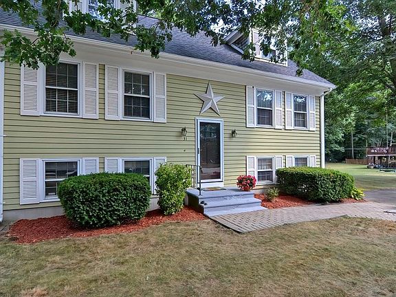 2nd image of 31 Chapel Hill Ln