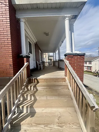 438 Westminster Ave #1 Photo 1