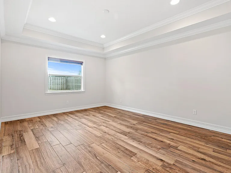 17735 Carver Ave — Photo 15