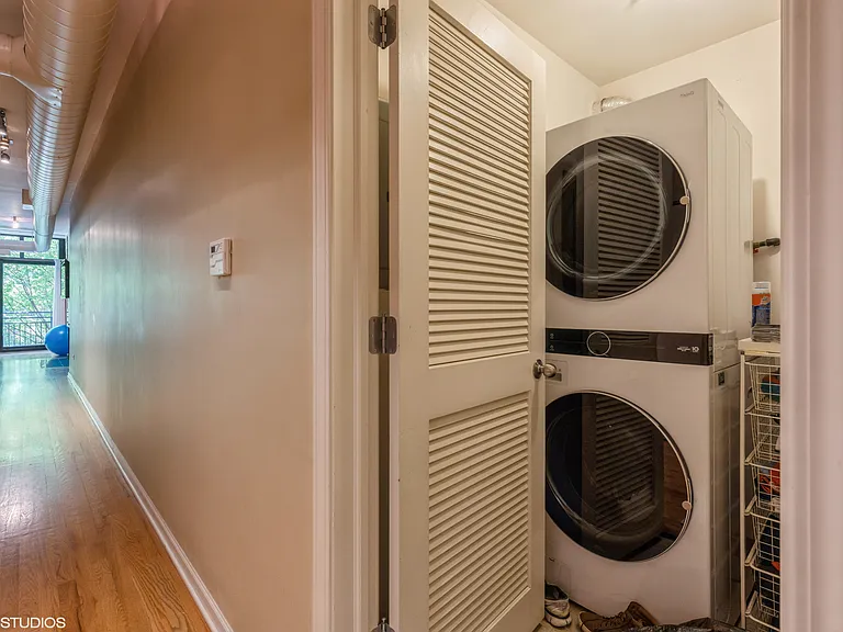 520 W Huron St #216 — Photo 10