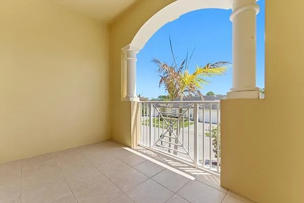 6109 NW Kendra Ln — Photo 15