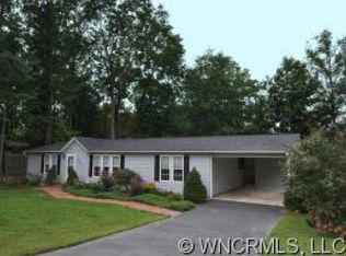 201 Greystone Dr, Hendersonville, NC 28792
