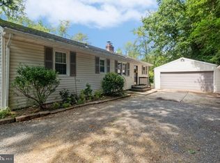 3 Elm Dr, Medford, NJ 08055