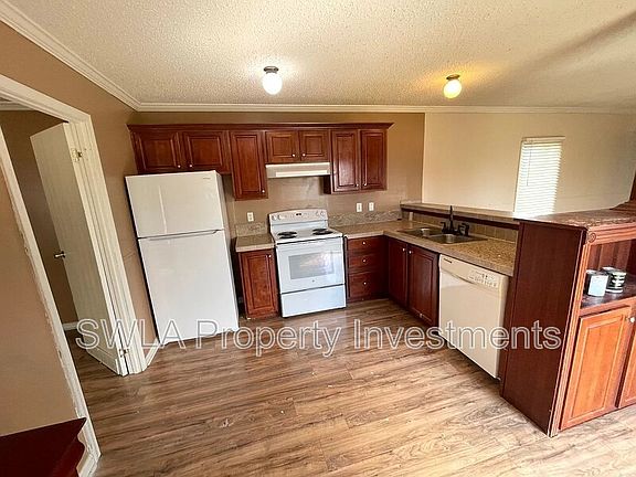 2nd image of 4015 Wild Flower Dr