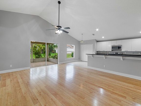 3rd image of 116 Delancey Dr