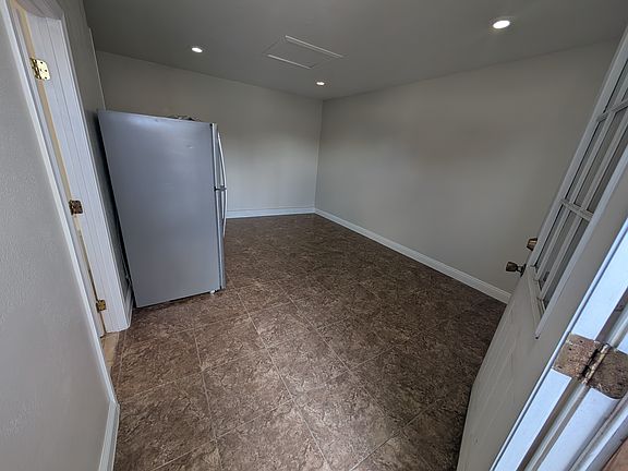 3rd image of 10403 Pangborn Ave #1
