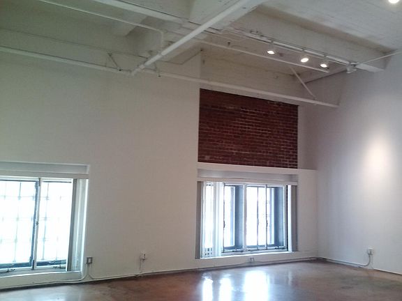 3rd image of 409 W Olympic Blvd APT 210