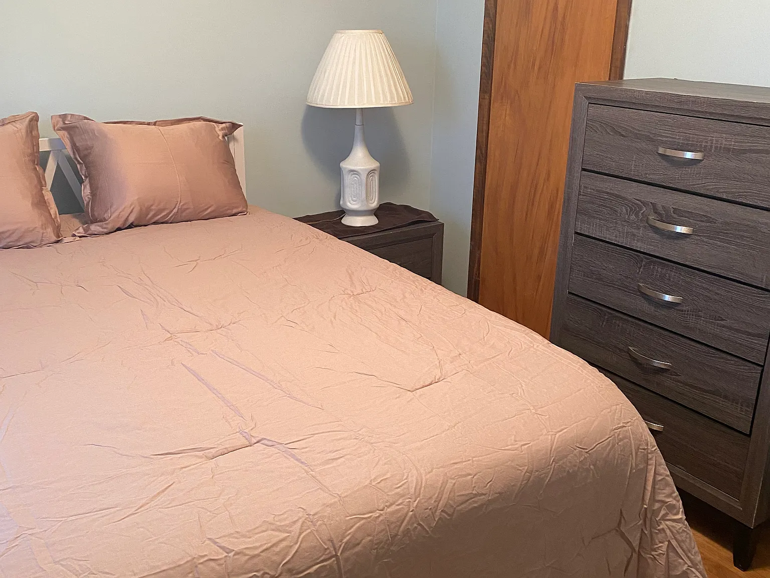 3 bed, 1014 sqft, $2,400 — Photo 3