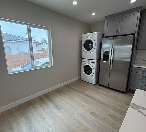 3rd image of 4044 W 167th St