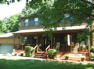 2614 Dogwood Ave, Covington, VA 24426