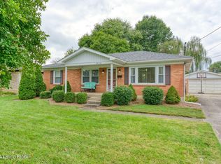 6126 Arlone Ct, Louisville, KY 40216