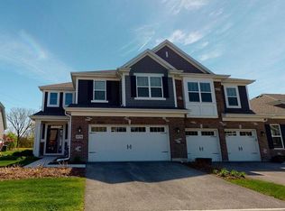 1n751 Redbud Ln, Winfield, IL 60190