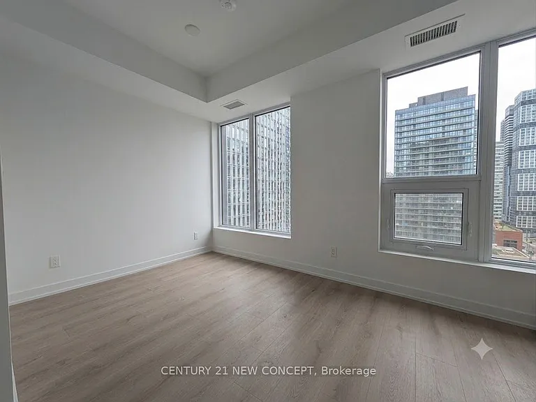 100 Queen St E #2316 — Photo 2