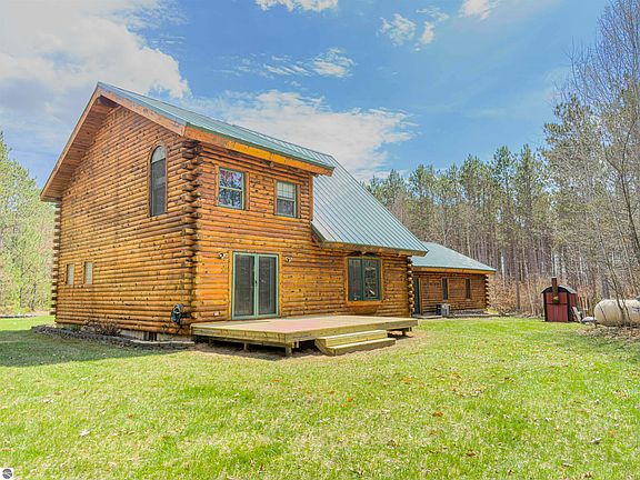 5th image of 753 N School Rd