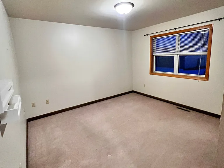 1339 Glenn Pl #1 — Photo 8