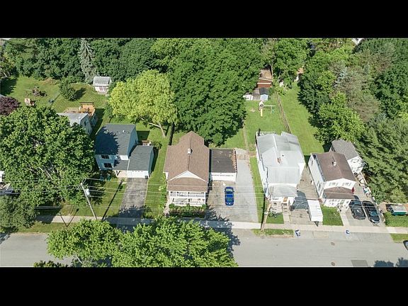 3rd image of 27 Park St #Top