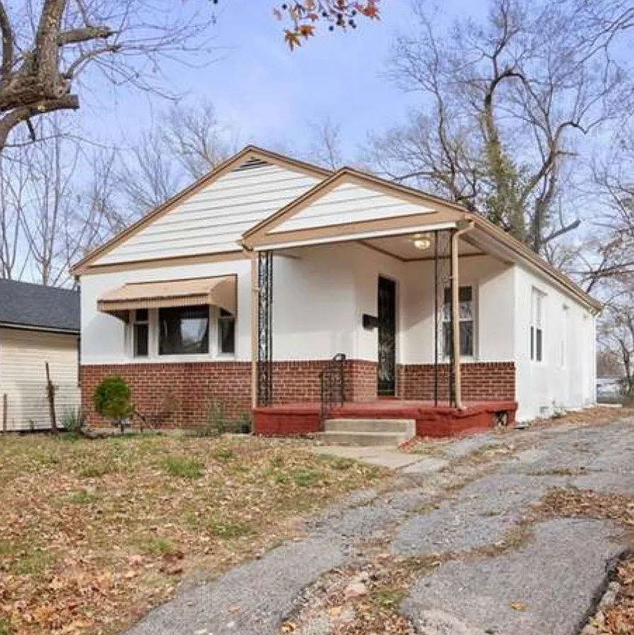 3 bed, 1137 sqft, $1,600 — Photo 1