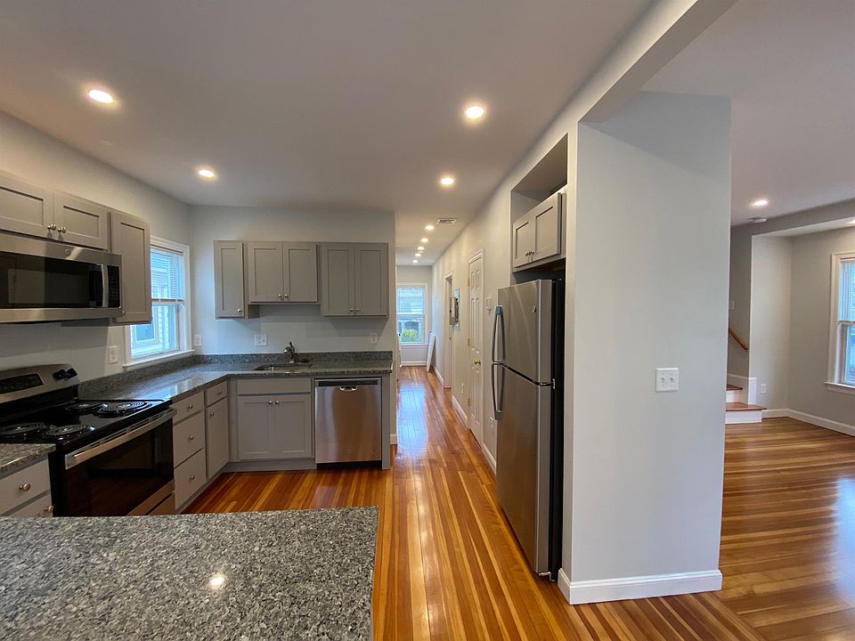 1st image of 10 Trapelo Rd #5