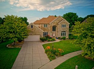 1931 Cherrywood Ct, Munster, IN 46321